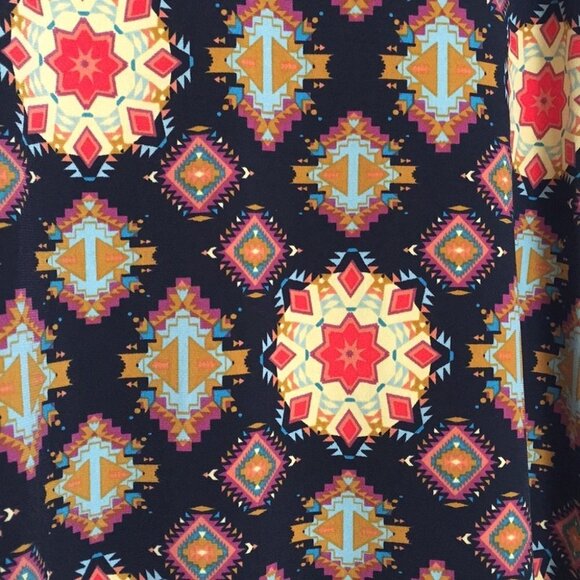 XS LuLaRoe Maxi - Picture 2 of 3